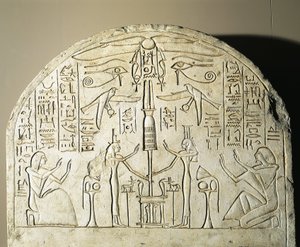 Stele di calcare di Perinefer, con Iside e Nefti che adorano il feticcio che rappresenta Osiride, da Abydos, Regno di Ramses II da Egyptian 19th Dynasty