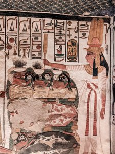 Nefertari che offre nell