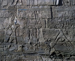 La regina Hatshepsut davanti al dio Amon (dettaglio) da Egyptian 19th Dynasty