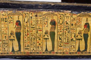 Dettaglio della base esterna della bara della mummia di Nesyamun, probabilmente trovata a Deir El-Bahri, Nuovo Regno, c.1100 a.C. (legno dipinto) da Egyptian 20th Dynasty