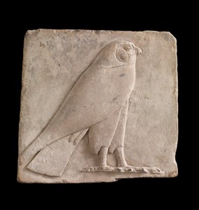 Placca raffigurante un falco, probabilmente il dio Horus