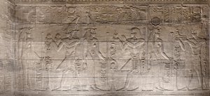 Rilievi nel santuario interno, tempio di File, Assuan, Egitto da Egyptian 30th Dynasty