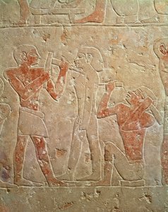 Rilievo raffigurante due scultori che scolpiscono una statua, dalla mastaba di Kaemrehu, Saqqara, Antico Regno, c.2325 a.C. (calcare dipinto) da Egyptian 6th Dynasty