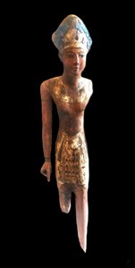 Un re, Ramses II o il precedente re divinizzato Amenofi