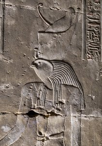 Horus con la corona danneggiata, Tempio di Horus a Edfu da Egyptian Egyptian