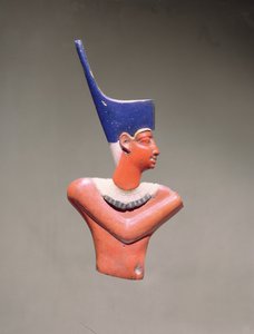 Figura in intarsio di un re da Egyptian Ptolemaic Period