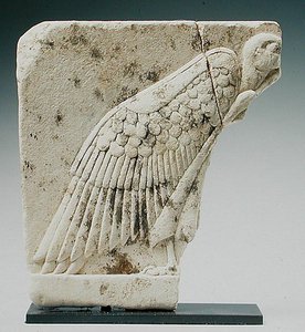 Rilievo che raffigura un avvoltoio da Egyptian Ptolemaic Period