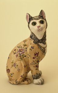 Figura di un gatto (maiolica)