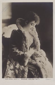 Adelina Patti, soprano di coloratura italiana da English Photographer