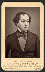 Benjamin Disraeli, Conte di Beaconsfield, carta fotografica commemorativa (foto in b/n) da English Photographer