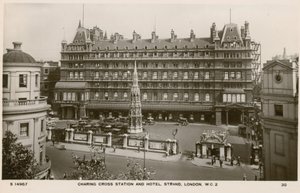 Stazione e Hotel di Charing Cross, Strand, Londra