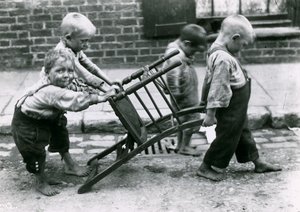 Povertà infantile, Londra da English Photographer