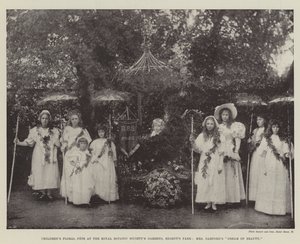 Festa floreale dei bambini nei giardini della Royal Botanic Society, Regents Park, il sogno di bellezza di Mrs Garford da English Photographer