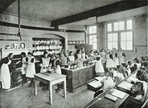 Classe di cucina, 1896 da English Photographer