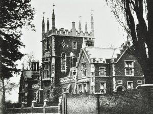 Elizabethan School, Broomhouse Lane: esterno, 1880 da English Photographer