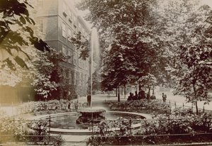 Fountain Court nel Middle Temple da English Photographer