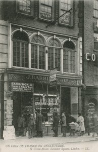 Libreria Francese, 17 Green Street, Leicester Square, Londra da English Photographer