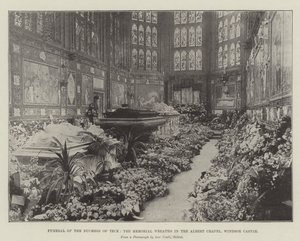 Funerale della Duchessa di Teck, le Corone Commemorative nella Cappella Albert, Castello di Windsor