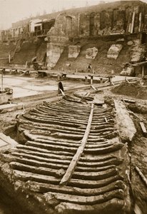 Galea, trovata sul sito di County Hall nel 1910 da English Photographer