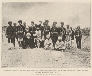 Generale Gholam Haidar, il Comandante in Capo Afgano, con gli Ufficiali di Scorta della Missione Britannica a Cabul da English Photographer