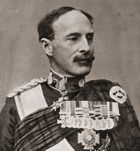 Generale Sir Ian Standish Monteith Hamilton, da The Illustrated War News, 1915 da English Photographer