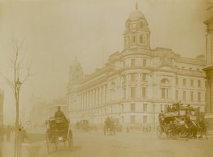 Veduta generale del nuovo Ministero della Guerra a Whitehall da English Photographer