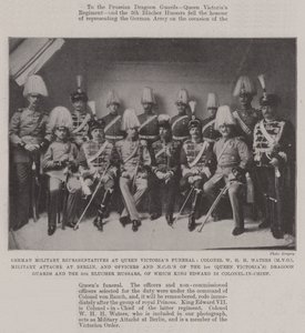 Rappresentanti militari tedeschi al funerale della Regina Vittoria, Colonnello W H H Waters (MVO), Addetto militare a Berlino, e ufficiali e sottufficiali del 1° Dragoni della Regina Vittoria e del 5° Bluche
