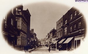 Godalming High Street, Surrey, c.1900 da English Photographer