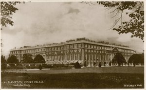 Palazzo di Hampton Court, fronti Sud e Est da English Photographer