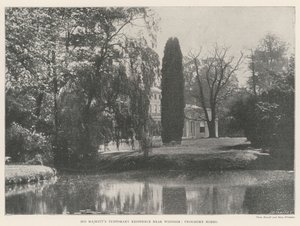 La residenza temporanea di Sua Maestà vicino a Windsor, Frogmore House da English Photographer