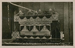Tram illuminato per commemorare la visita del Re e della Regina a Oldham, 12 luglio 1913