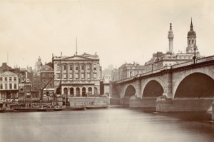 Ironmongers Hall e London Bridge da English Photographer
