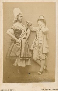 John Lawrence Toole, attore da English Photographer