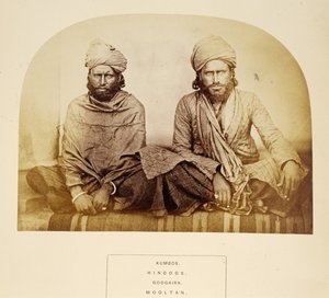 Kumbos, indù, Googaira, Mooltan, da The People of India, di J. Forbes Watson, pubblicato 1868 (albumen print)