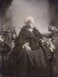 Ultima fotografia scattata della Regina Vittoria a Balmoral da English Photographer