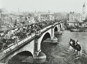 London Bridge: traffico trainato da cavalli sul ponte, 1895