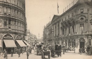 Londra, Shaftesbury Avenue da English Photographer