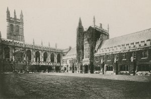 Chiostro e Torre del Magdalen College, Oxford da English Photographer