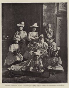 Matrimonio di Lady Margaret Grosvenor con il principe Adolphus di Teck a Eaton Hall, Chester, la sposa, lo sposo e le damigelle da English Photographer