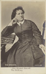 Mary Elizabeth Braddon da English Photographer