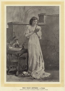 Miss Maud Jeffries: uno studio da English Photographer