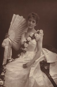 Miss Maude Millett da English Photographer