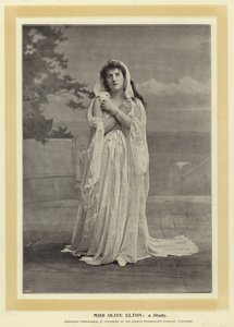 Miss Olive Elton: uno studio da English Photographer