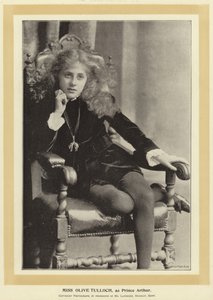 Miss Olive Tulloch, come Prince Arthur