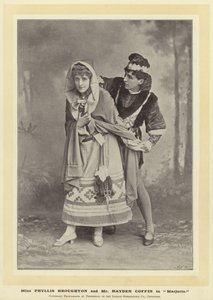 Miss Phyllis Broughton e Mr Hayden Coffin in Marjorie da English Photographer