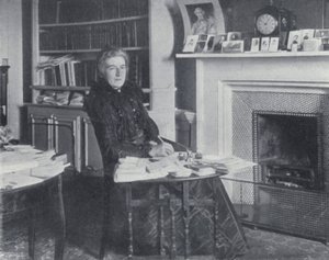 Mrs Humphry Ward nel suo studio da English Photographer