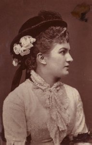 Nelly Brombley