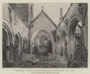 Chiesa di Oldbury, Gloucestershire, distrutta dal fuoco