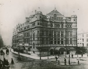 Palace Theatre, Cambridge Circus, Londra da English Photographer