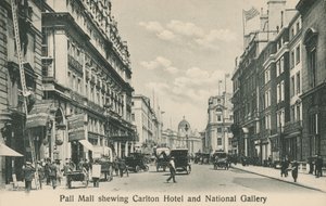 Pall Mall East con Carlton Hotel e National Gallery da English Photographer